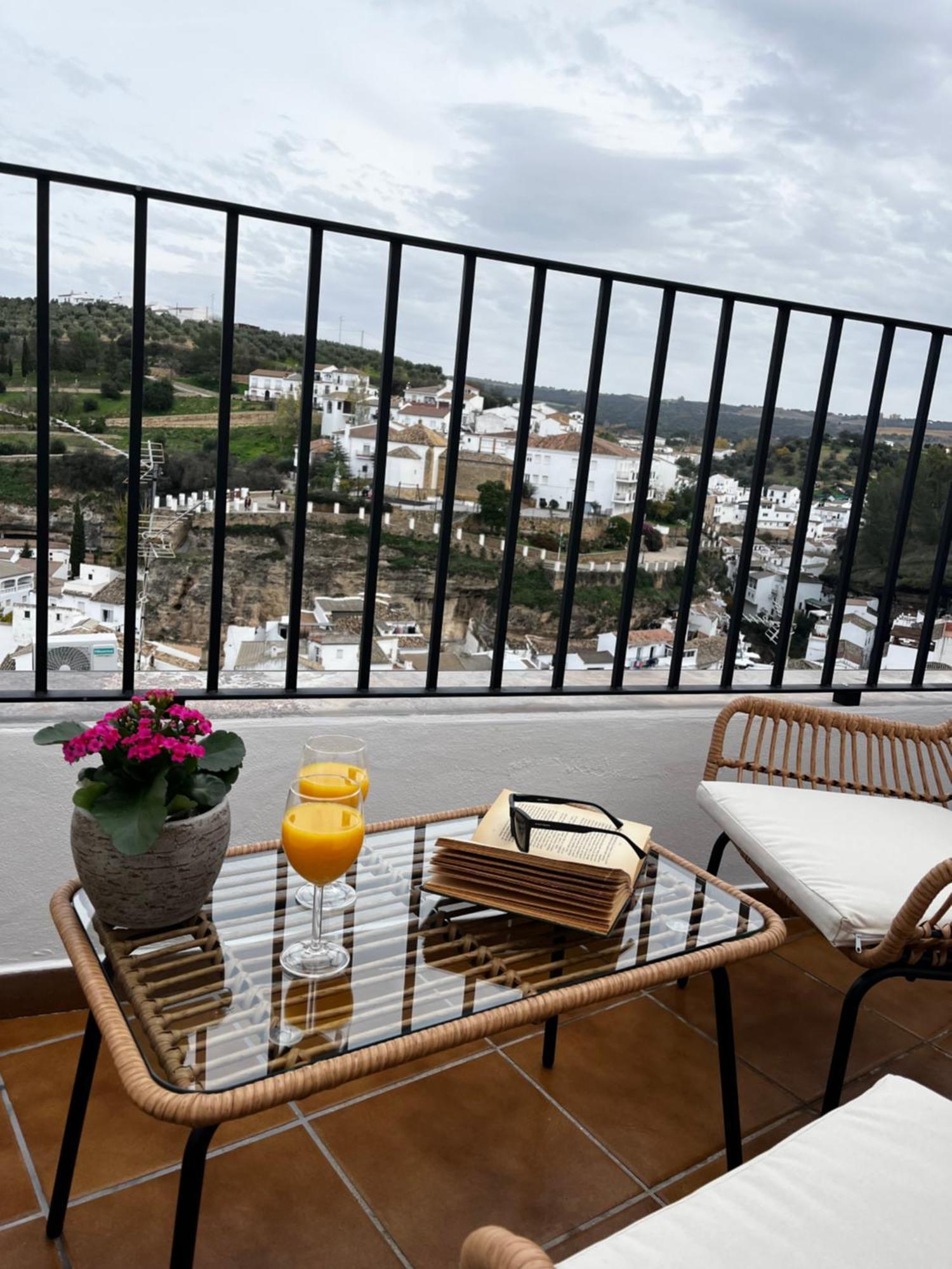 Casa Rural Abril Setenil de las Bodegas Kültér fotó
